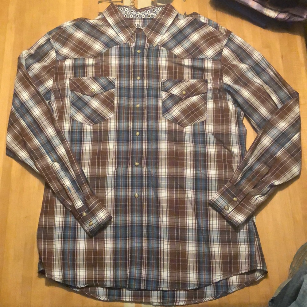 Men’s XL Cinch button up